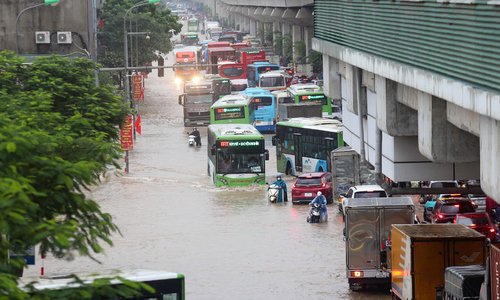 Pay entitlements for employees during storm closures