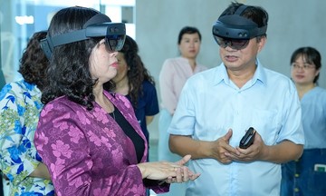 Experiencing smart healthcare at Vietnam's national achievements exhibition
