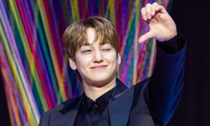 Kim Bum charms fans on Vietnam return