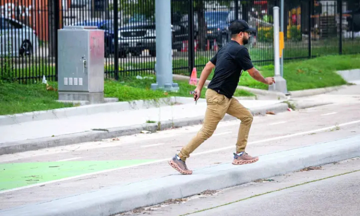 Houston pedestrians on narrow medians face $500 fines