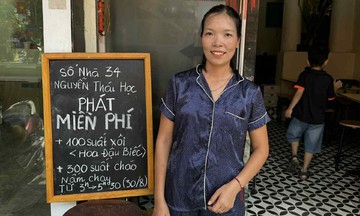 Free food and refreshments offered to parade spectators in Hanoi