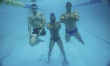 Ukrainian veterans swim across Bosphorus to overcome trauma