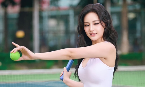 Mai Phuong Thuy's tennis fashion
