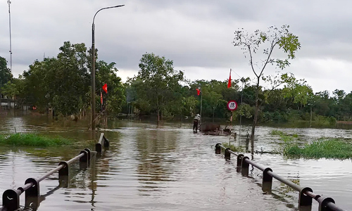 Central Vietnam sees sunshine and receding floodwaters