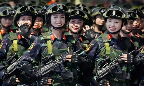 Four months on the 'hot plate' of Hoa Lac: a parade soldier's story