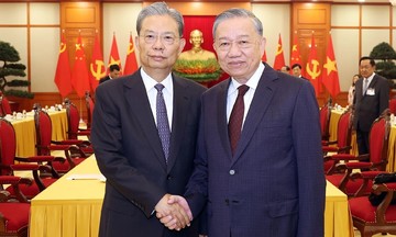 Party general secretary To Lam receives China's top legislator