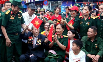 Veteran soldiers witness a 'once-in-a-lifetime' parade