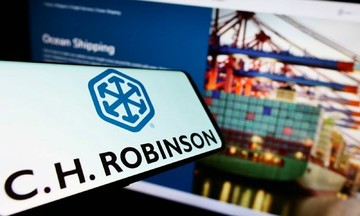 C.H. Robinson launches AI-powered 24/7 supply chain management service
