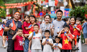 Vinamilk shares moments of national day spirit