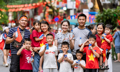Vinamilk shares moments of national day spirit