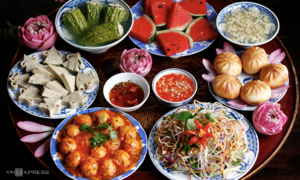 Why can a vegetarian diet still lead to high cholesterol?