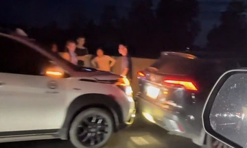 10-car pileup on Phan Thiet - Dau Giay expressway