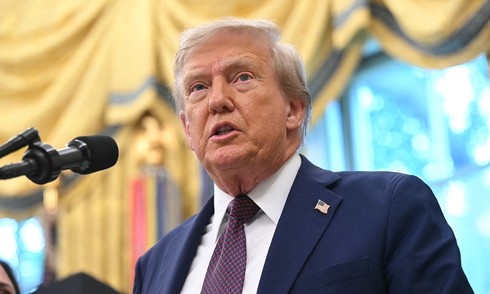 Trump dismisses health rumors