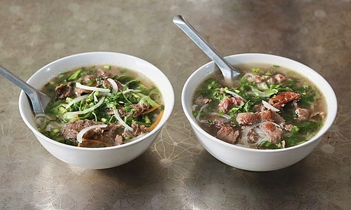 How much salt is in a bowl of pho?