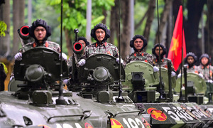 Top officials thank security forces for national day celebrations