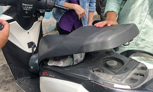 Dispute over 4.5 billion VND allegedly left in a scooter's trunk for a house down payment