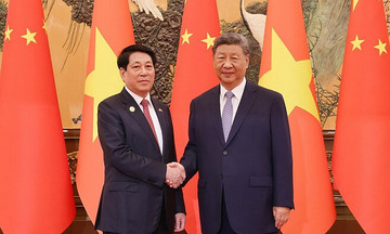 Vietnam prioritizes relationship with China