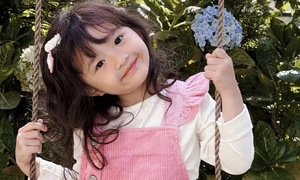 Dong Nhi’s 5-year-old daughter’s singing debut
