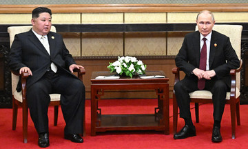 North Korean staff meticulously clean up after Kim Jong-un's meeting with Putin