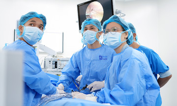 Four-year-old girl undergoes minimally invasive inguinal hernia repair