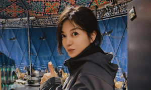 Zhao Wei resurfaces