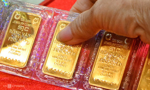 Gold bar prices near 134 million VND