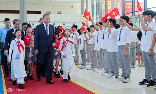 Party general secretary: Ease high school entrance exam pressure as soon as possible