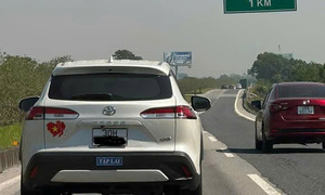 Simulated highway proposed for driving students