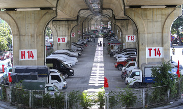 Hanoi cracks down on parking under overpasses