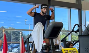 Canadian fitness trainer breaks 24-hour stair-climbing record