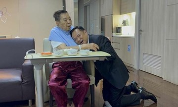 Thailand's new prime minister visits father after election win