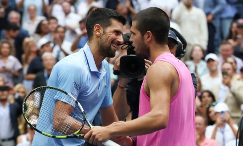 Alcaraz defeats Djokovic in US Open semifinal