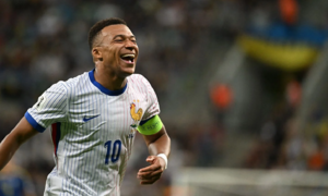 Mbappe equals Henry's scoring record