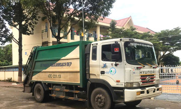 Garbage truck fatally strikes sixth-grade student on school grounds