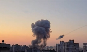 Ukrainian air defense missile appears to self-destruct over Kyiv
