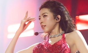 ‘Em xinh’ stars support Lamoon’s solo debut