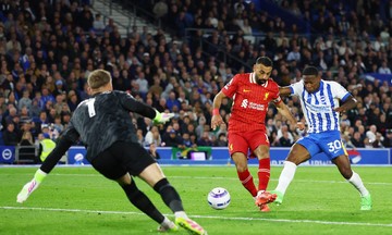 The allure of left-footed right wingers in European football