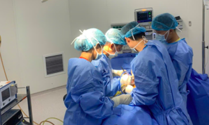 Gallbladder surgery performed on patient with complete situs inversus