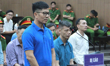 Thuan An chairman claims he took on transport projects as a 'favor'