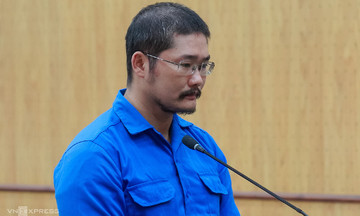 Former student defrauds teacher of over 1 billion VND