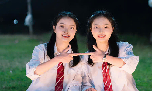Twin sisters achieve perfect scores at Military Medical Academy