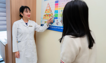 Teen girl suffers severe malnutrition due to anorexia