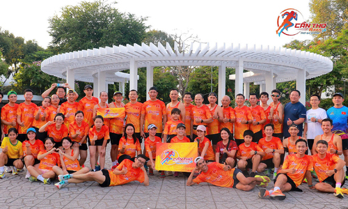 Can Tho Runners bring Mekong Delta spirit to VnExpress Marathon