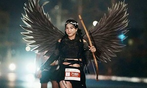 Runner's creative costumes captivate crowds