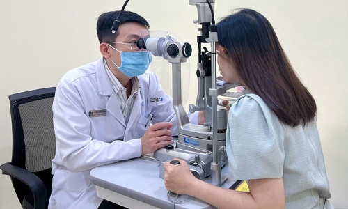 Blurred vision after pink eye: is it dangerous?