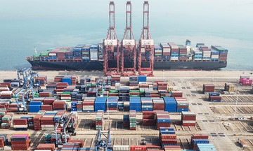 Trump urges EU to impose 100% tariffs on China and India