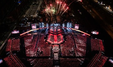 Tens of thousands gather at The Global City for Anh trai's final concert