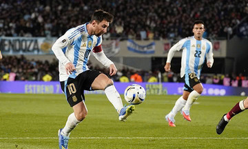 Messi tops South American World Cup qualifying scoring charts for the first time