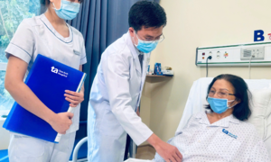 Thousands of gallstones removed from woman's gallbladder