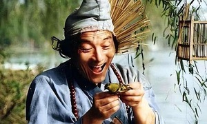 ‘Ji Gong’ actor Du Benchang and wife find peace in Beijing retirement home